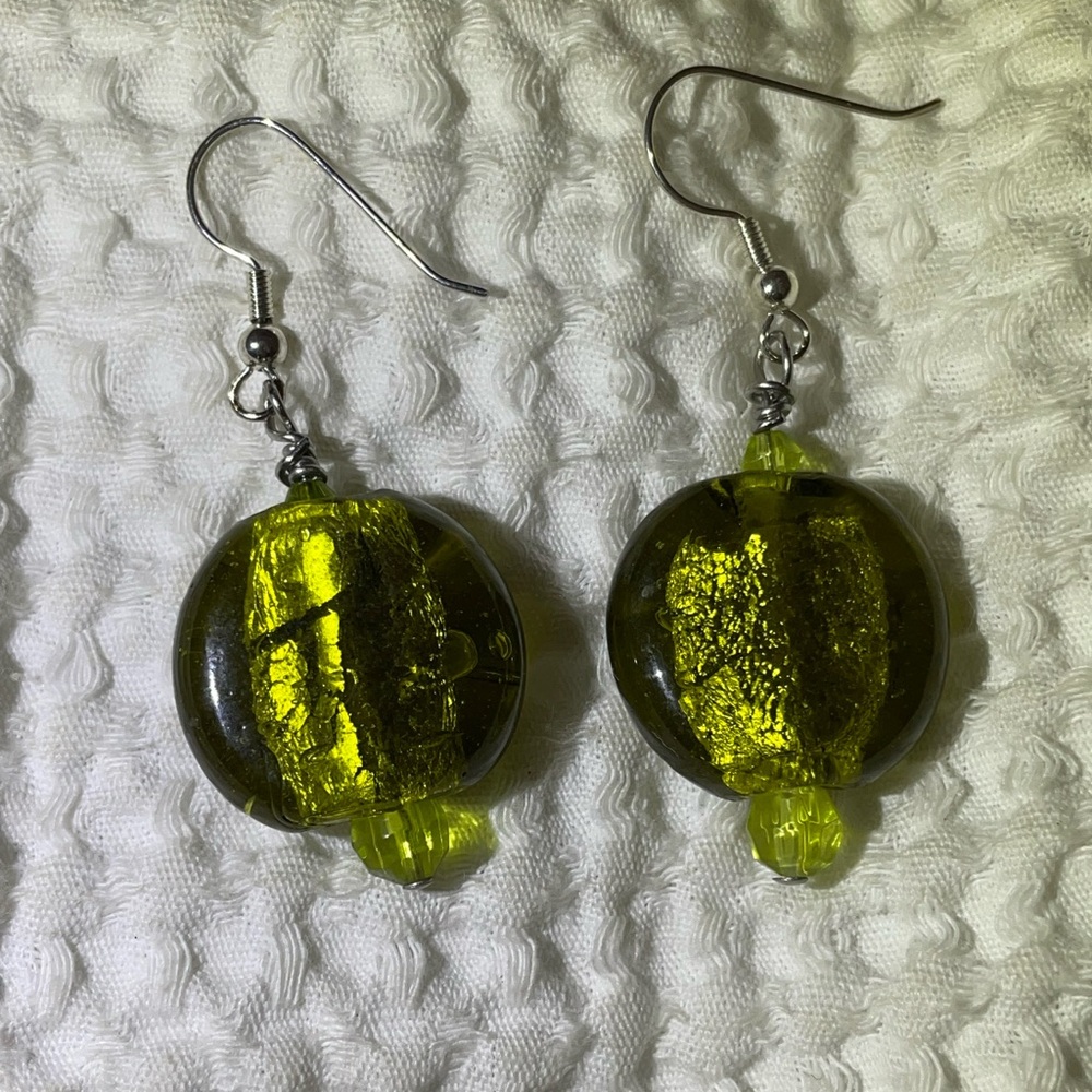 Beautifully handmade earrings from Turkey! 💚